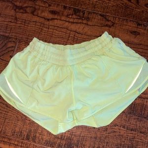 Lululemon neon yellow hottie hot shorts 2.5 in